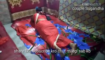 Индийская дези бхабхи трахается с кабельщиком в своей спальне ночью в отсутствие мужа